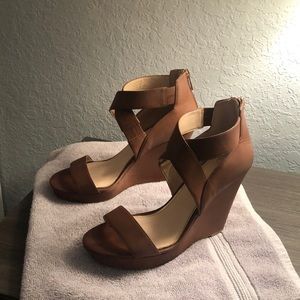 Jessica Simpson tan wedges